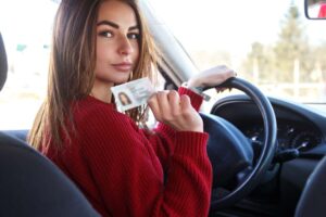 Cómo Renovar Licencia de Conducir en Connecticut