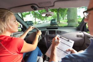 Cómo Renovar Licencia de Conducir en Kansas