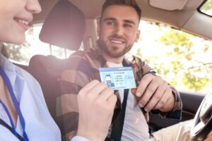 Cómo Renovar Licencia de Conducir en Kentucky